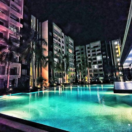 Aries Homestay Ipoh Exterior foto